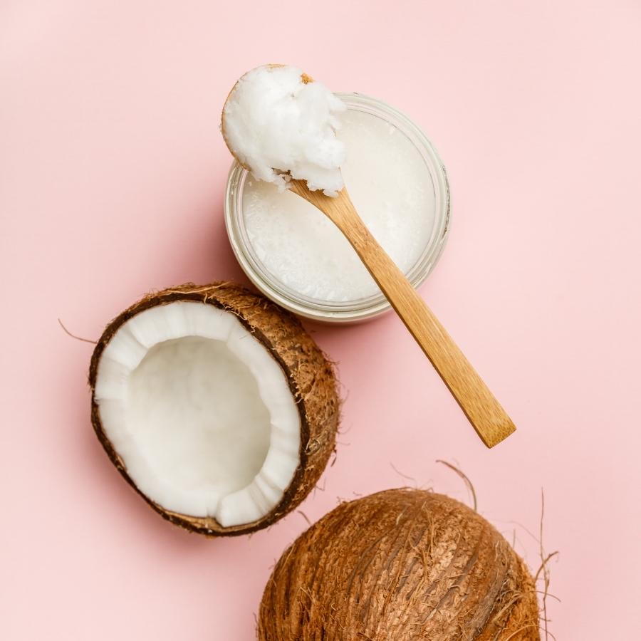 Hindistan Cevizi Yağı kullanım rehberi — Cocos Nucifera yağının saç, cilt ve vücut bakımında faydaları
