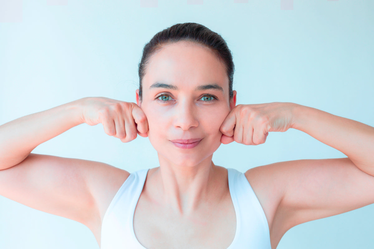 Yanak Sarkmasını Toparlayan 5 Etkili Yüz Yogası Hareketi: Doğal Lifting Etkisi - Polente Natural
