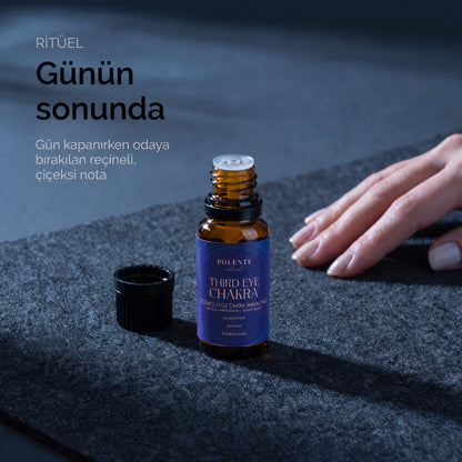 Üçüncü Göz Çakra Yağı 20 ml — gün kapanırken açılan şişe, aromatik ritüel yağı